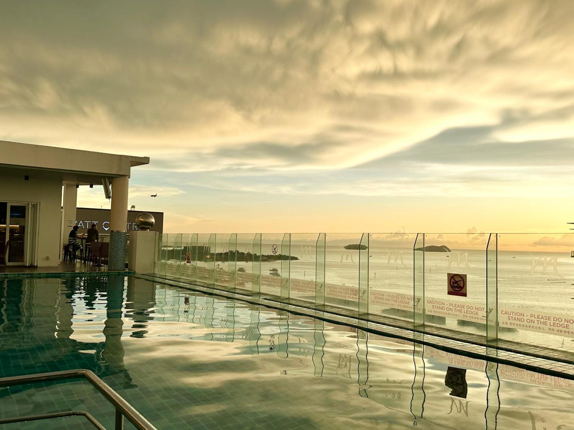 M Centro City Centre @ Gaya Street By Sunset Seaview Vacation Condos Κότα Κιναμπαλού Εξωτερικό φωτογραφία