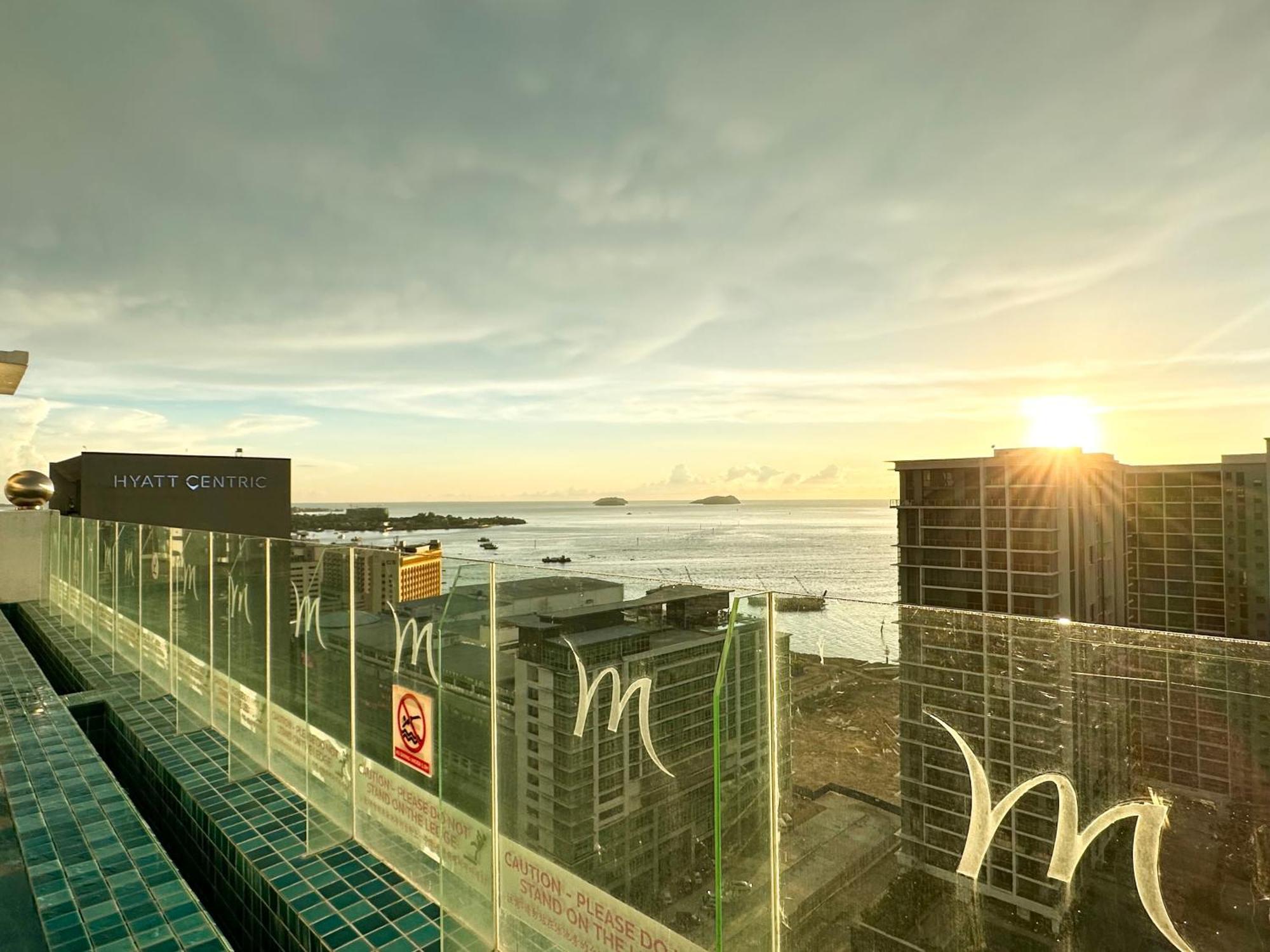 M Centro City Centre @ Gaya Street By Sunset Seaview Vacation Condos Κότα Κιναμπαλού Εξωτερικό φωτογραφία